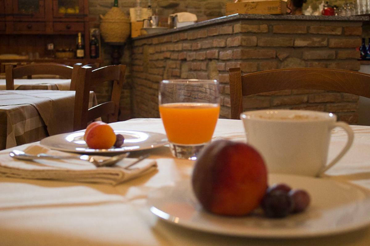 Agriturismo La Ca Veja Monforte dʼAlba Eksteriør bilde