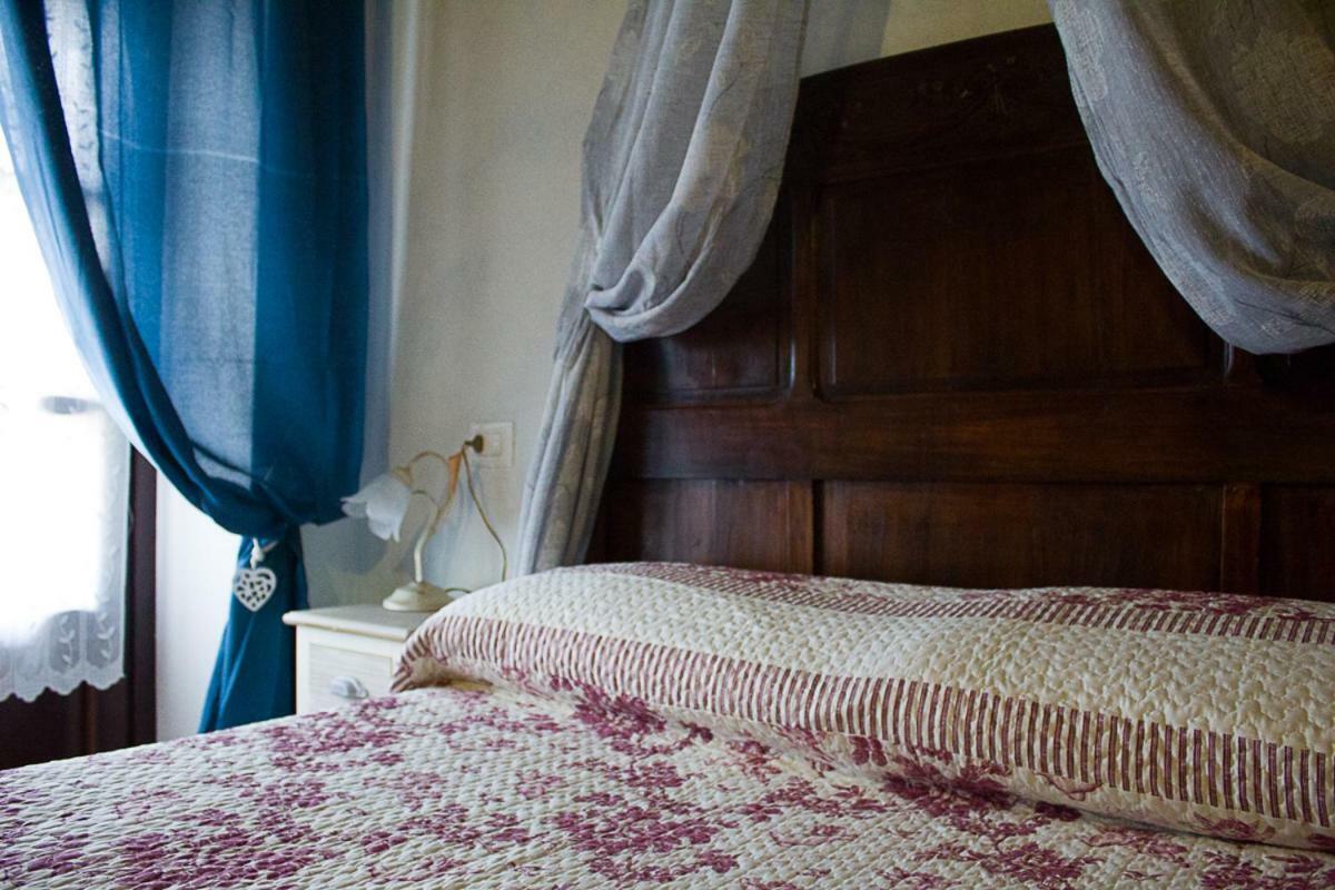 Agriturismo La Ca Veja Monforte dʼAlba Eksteriør bilde