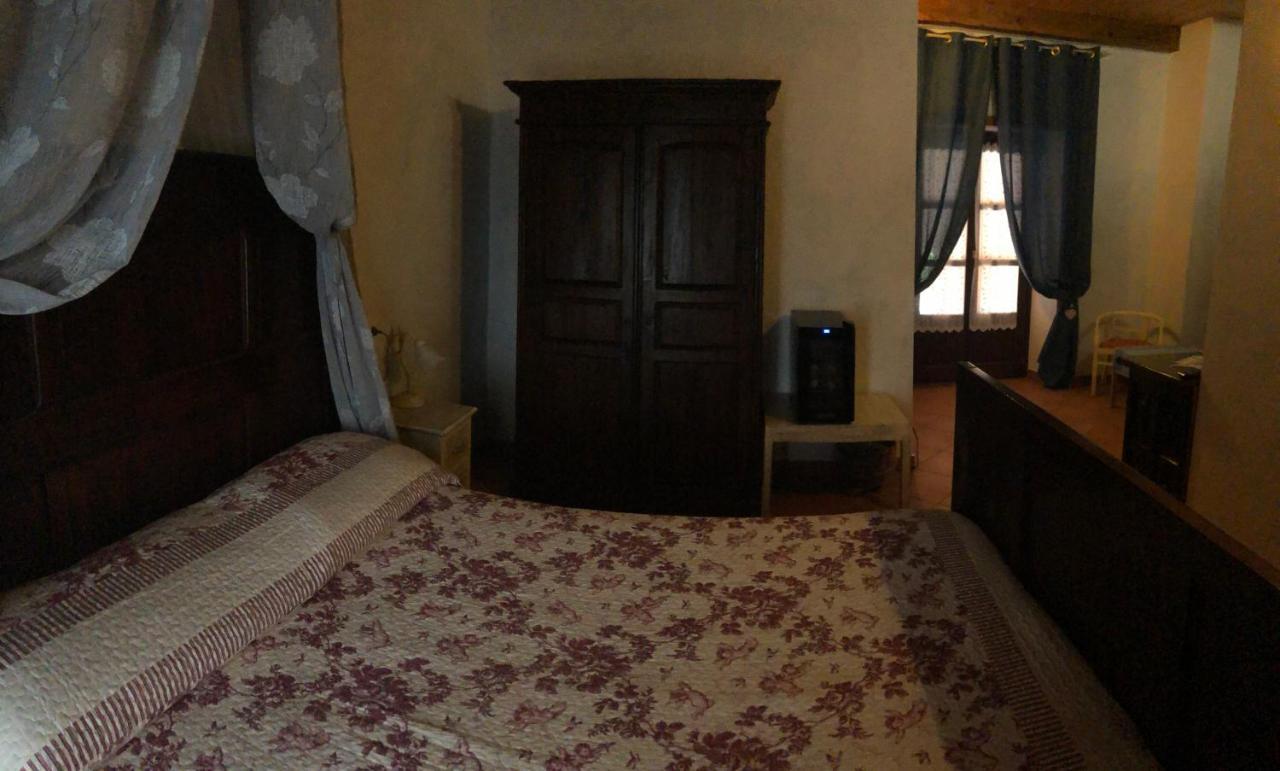 Agriturismo La Ca Veja Monforte dʼAlba Eksteriør bilde